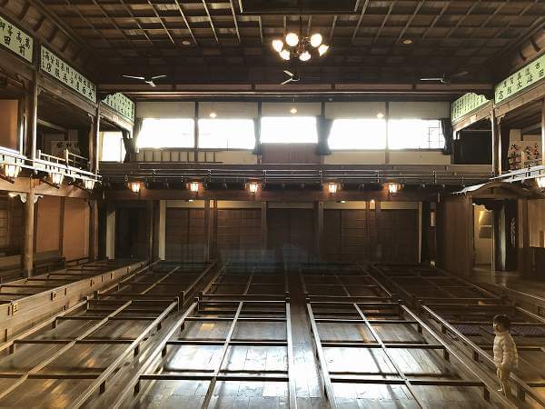 愛媛県内子町の内子座見学